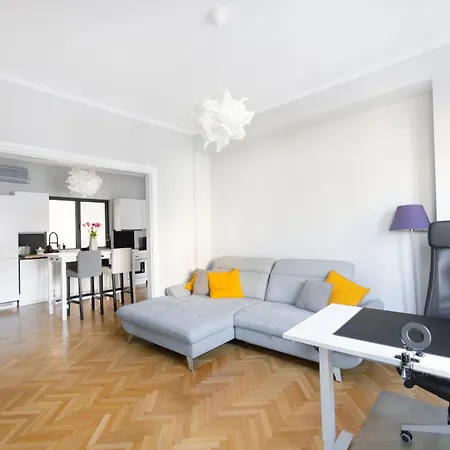 Your Deluxe In Center Апартаменты *