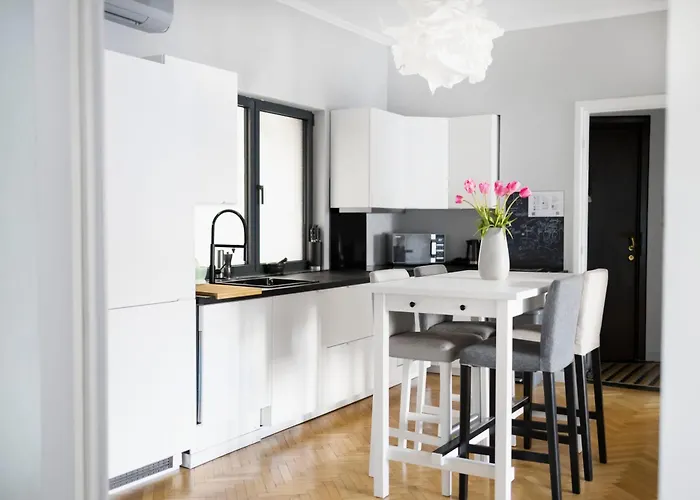 Your Deluxe In Center Bukurešť