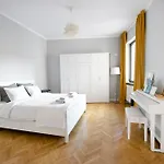 Your Deluxe In Center Apartamento Bucareste